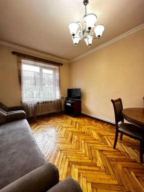 Avchieva's apt on Sundukyan Street